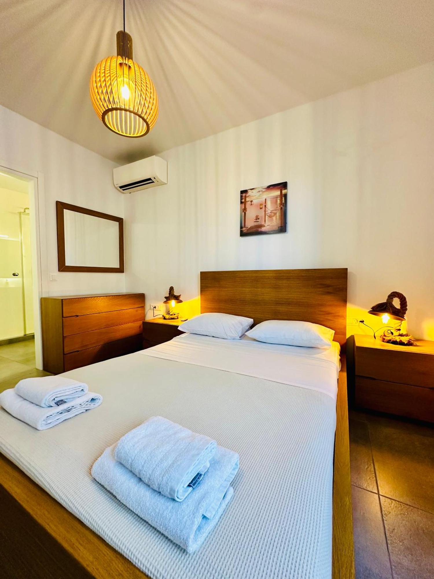 Seaview & Jacuzzi Summer Residence Mykonos Town Exterior photo